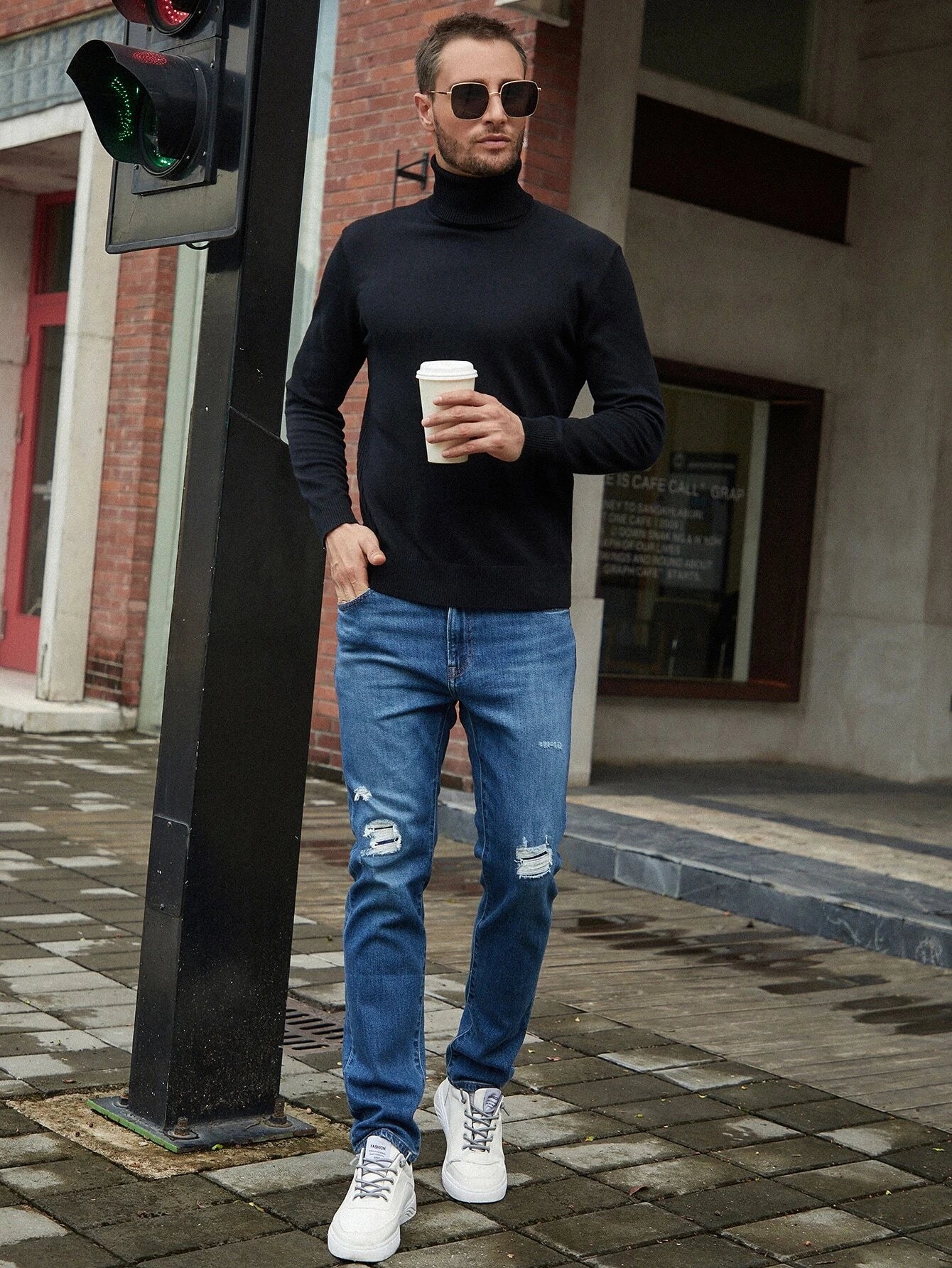 Homme Men Solid Turtleneck Sweater