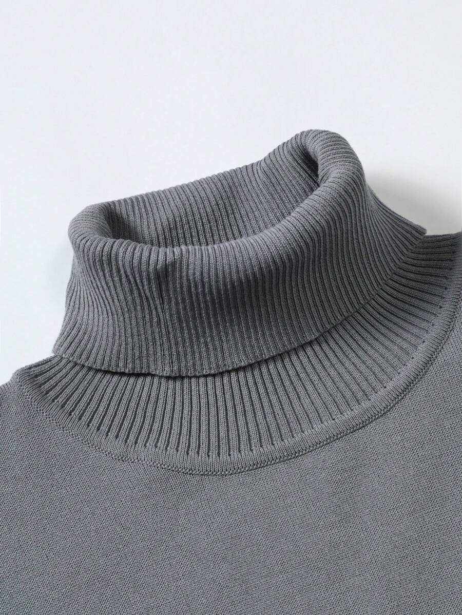 Homme Men Solid Turtleneck Sweater