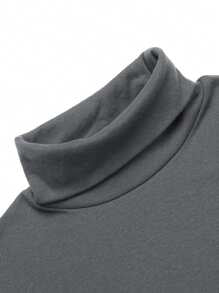 Men Solid Turtleneck Tee