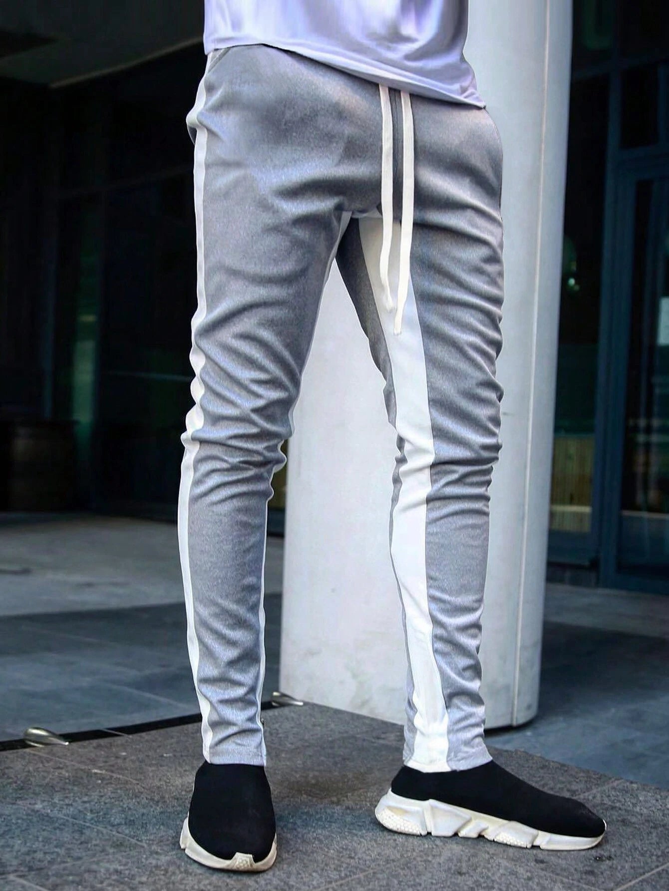 Men Contrast Panel Drawstring Sweatpants