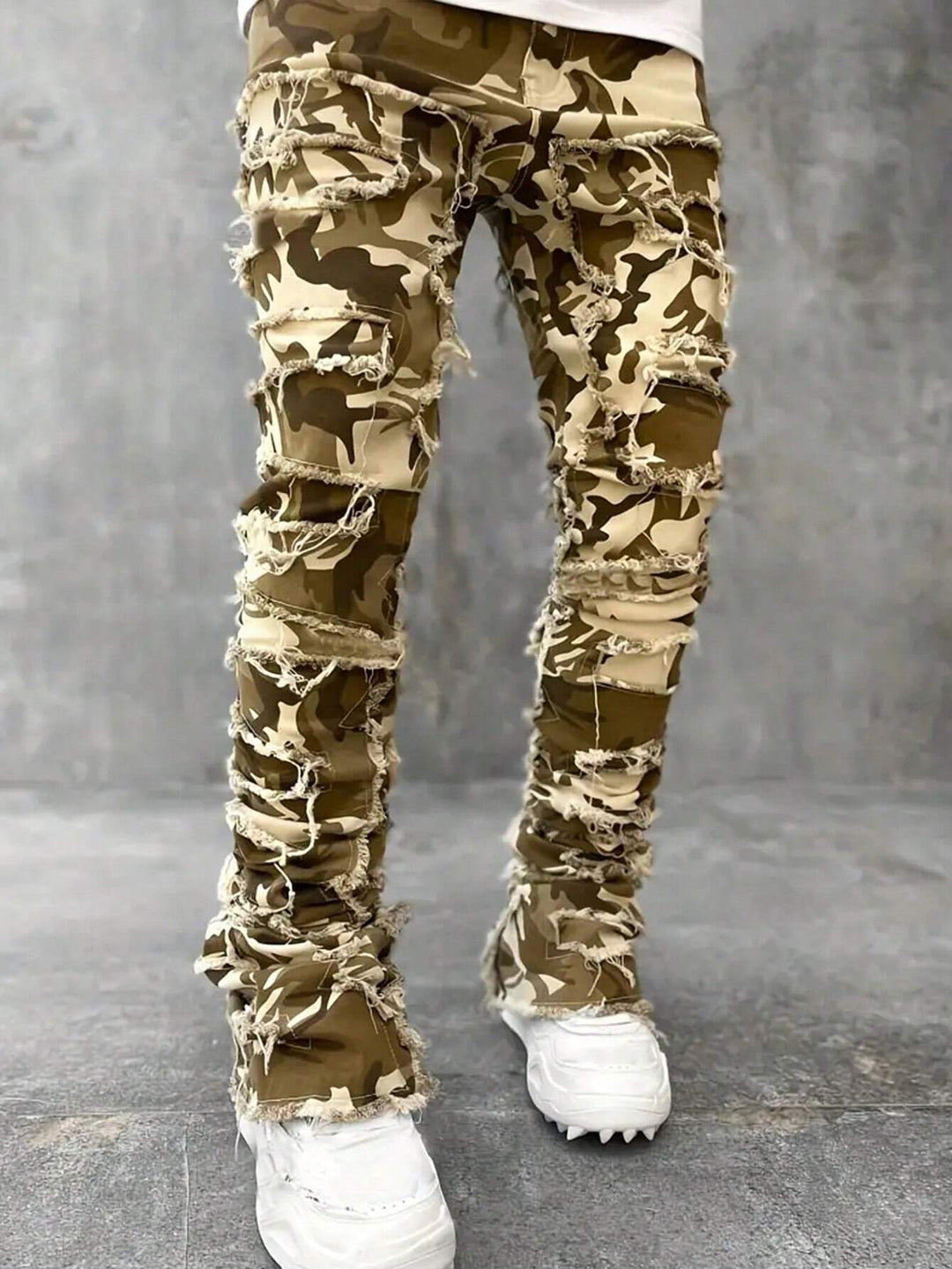 Ripped Frayed Jeans - DUVAL