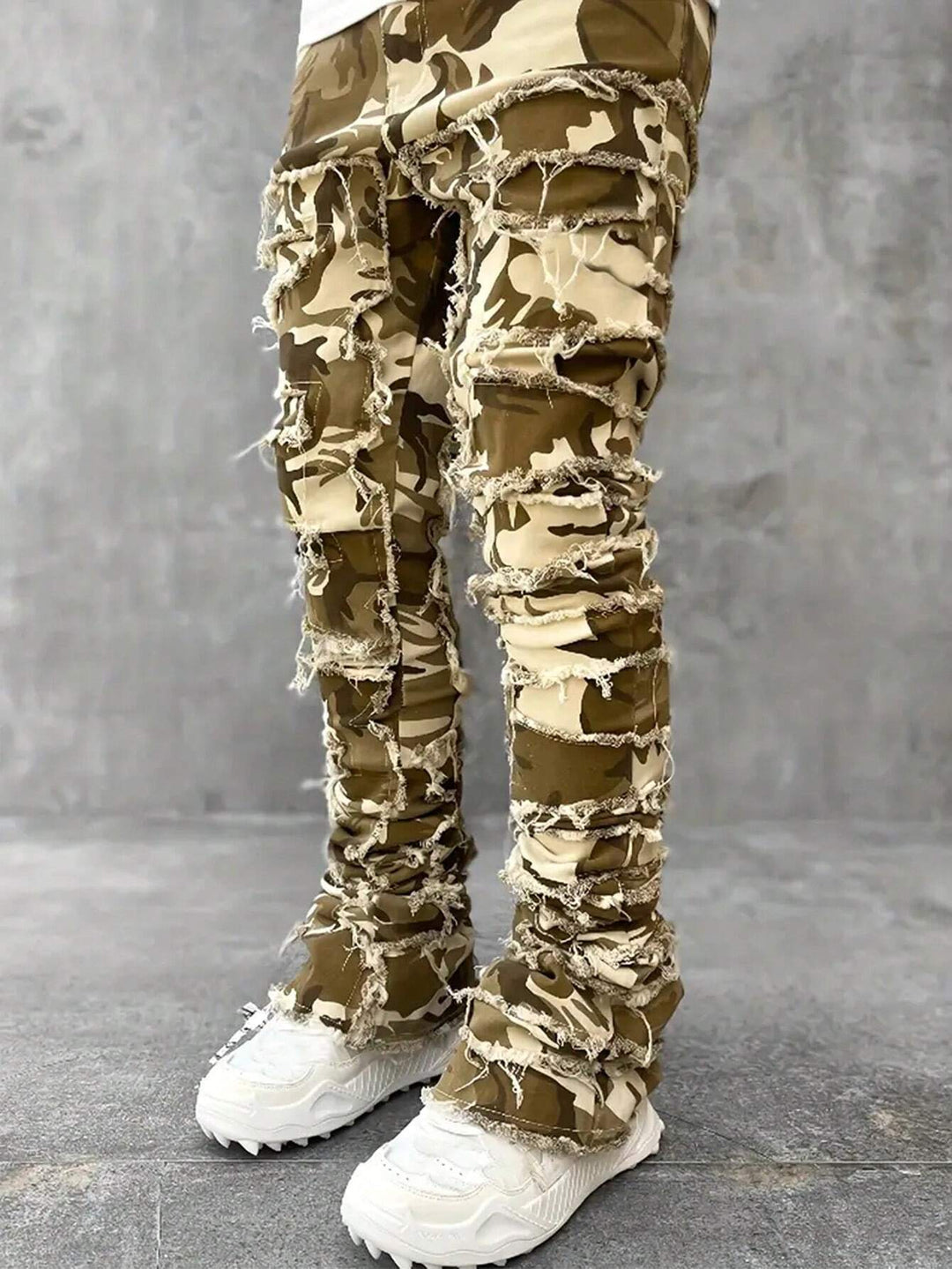 Ripped Frayed Jeans - DUVAL