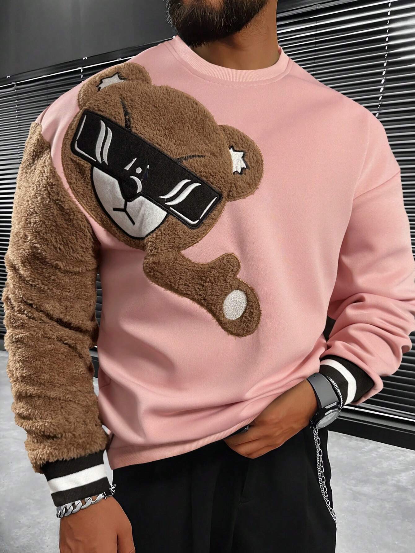 EMRG  Round Neck Sweatshirt, With Bear Embroidery