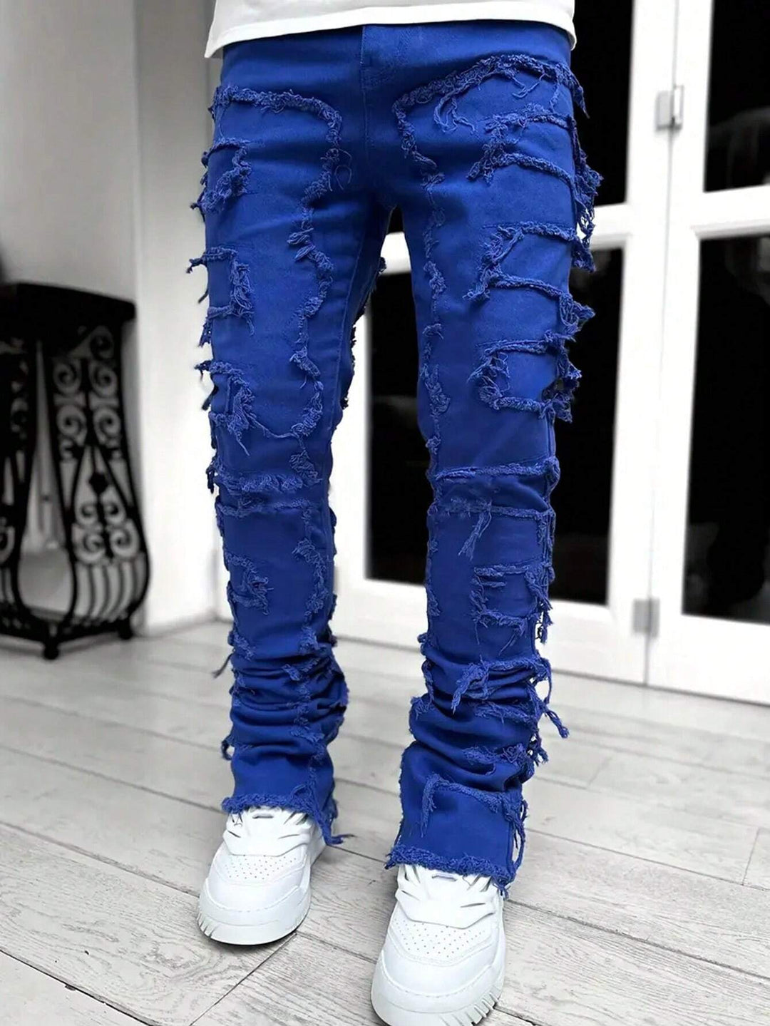 Ripped Frayed Jeans - DUVAL