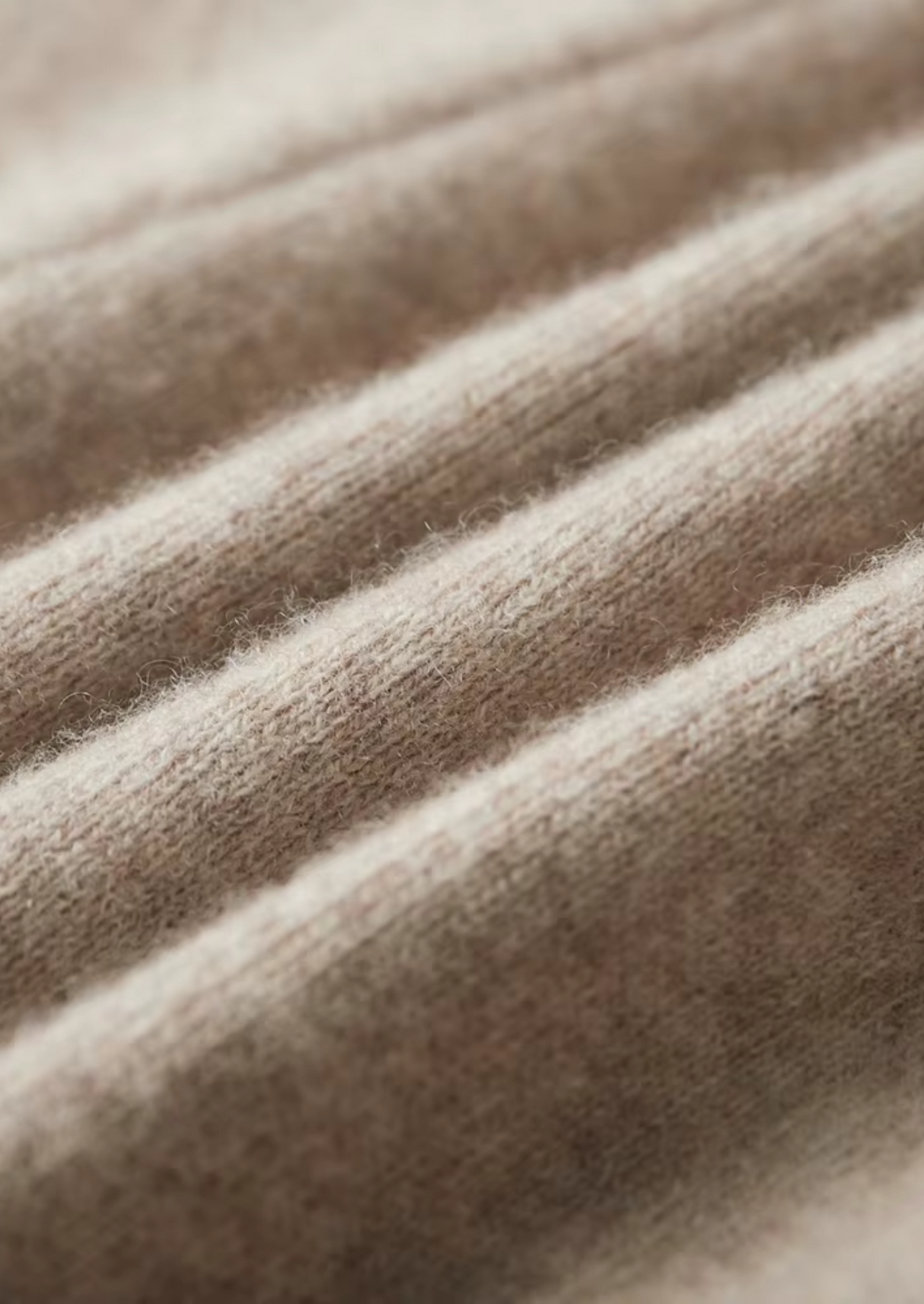 Pure Extra-Fine Merino Wool Sand Luzzo Set