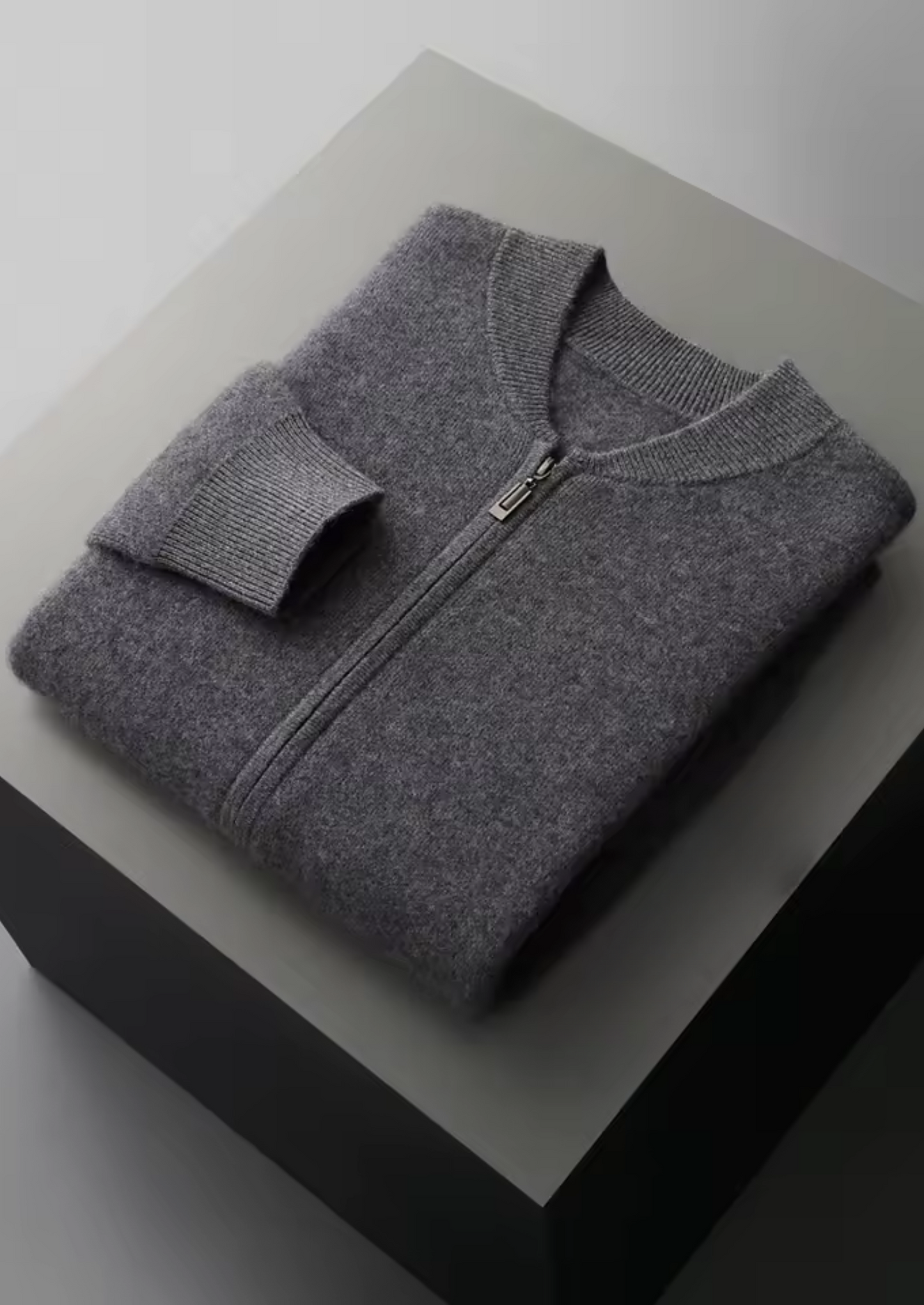 Pure Extra-Fine Merino Wool Dark Gray Falconi Set