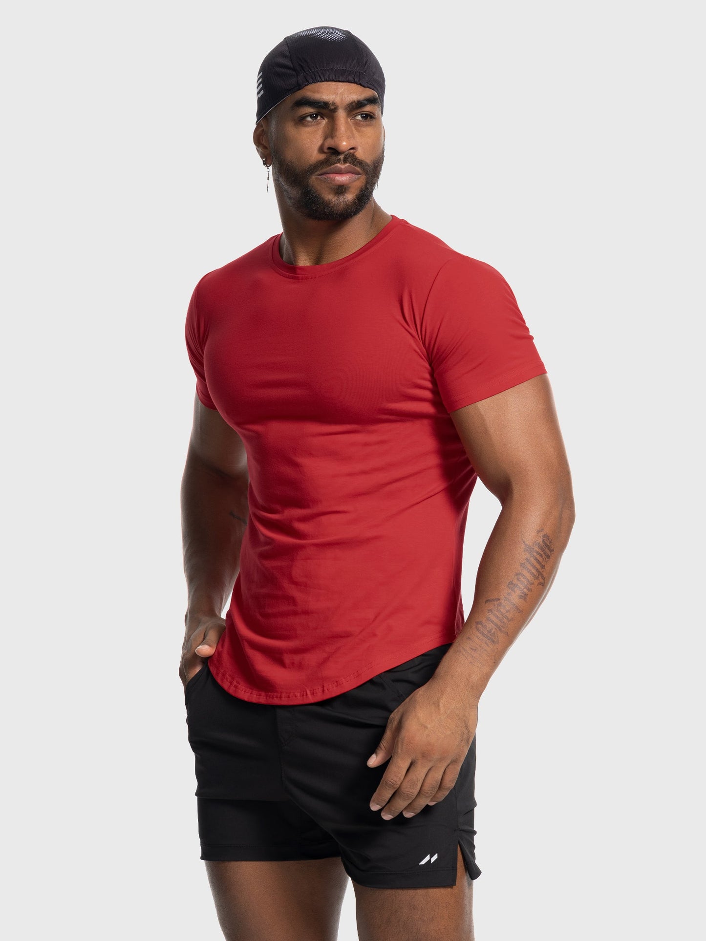 Kore Curved Hem T-shirt Muscle Fit Tech Crew Neck