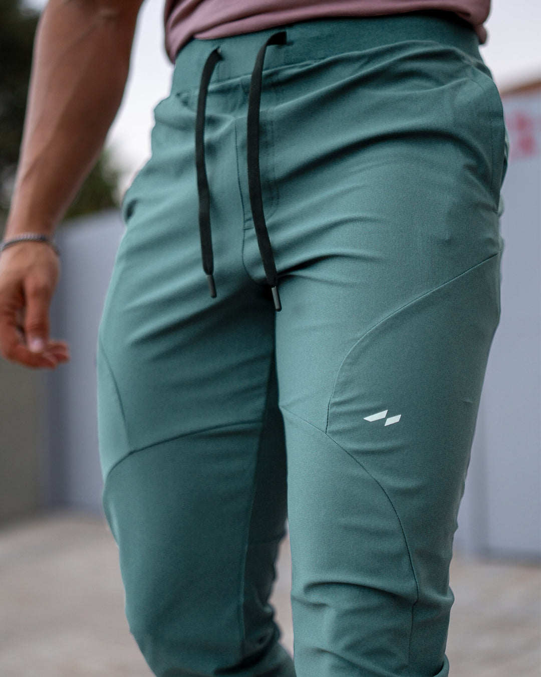 All Day Elite Unstoppable Jogger - DUVAL