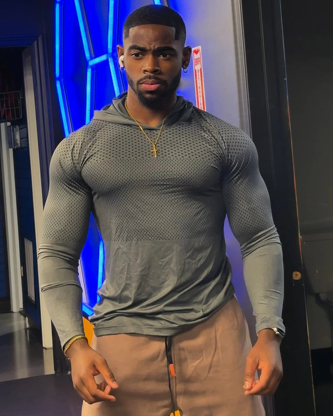 Core Hooded Performance Shirt