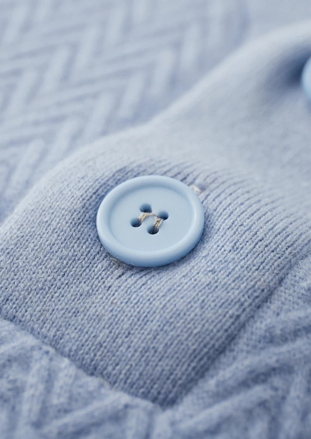 Premium Cashmere Zigzag Button Sweater