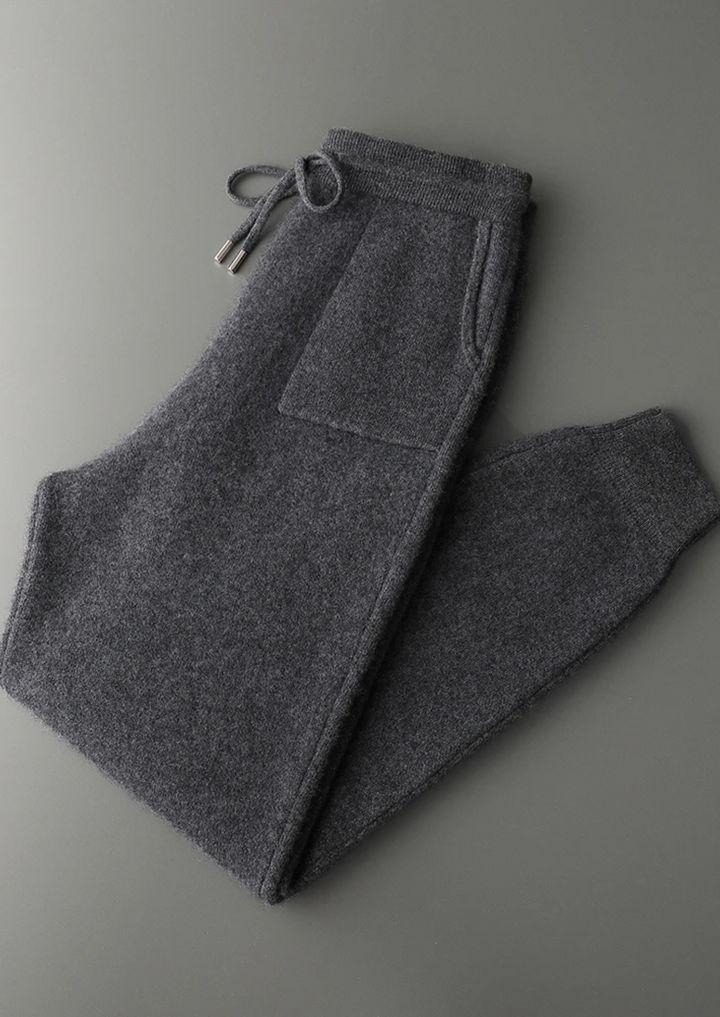 Premium Cashmere Dark Gray Alain Leisure Set