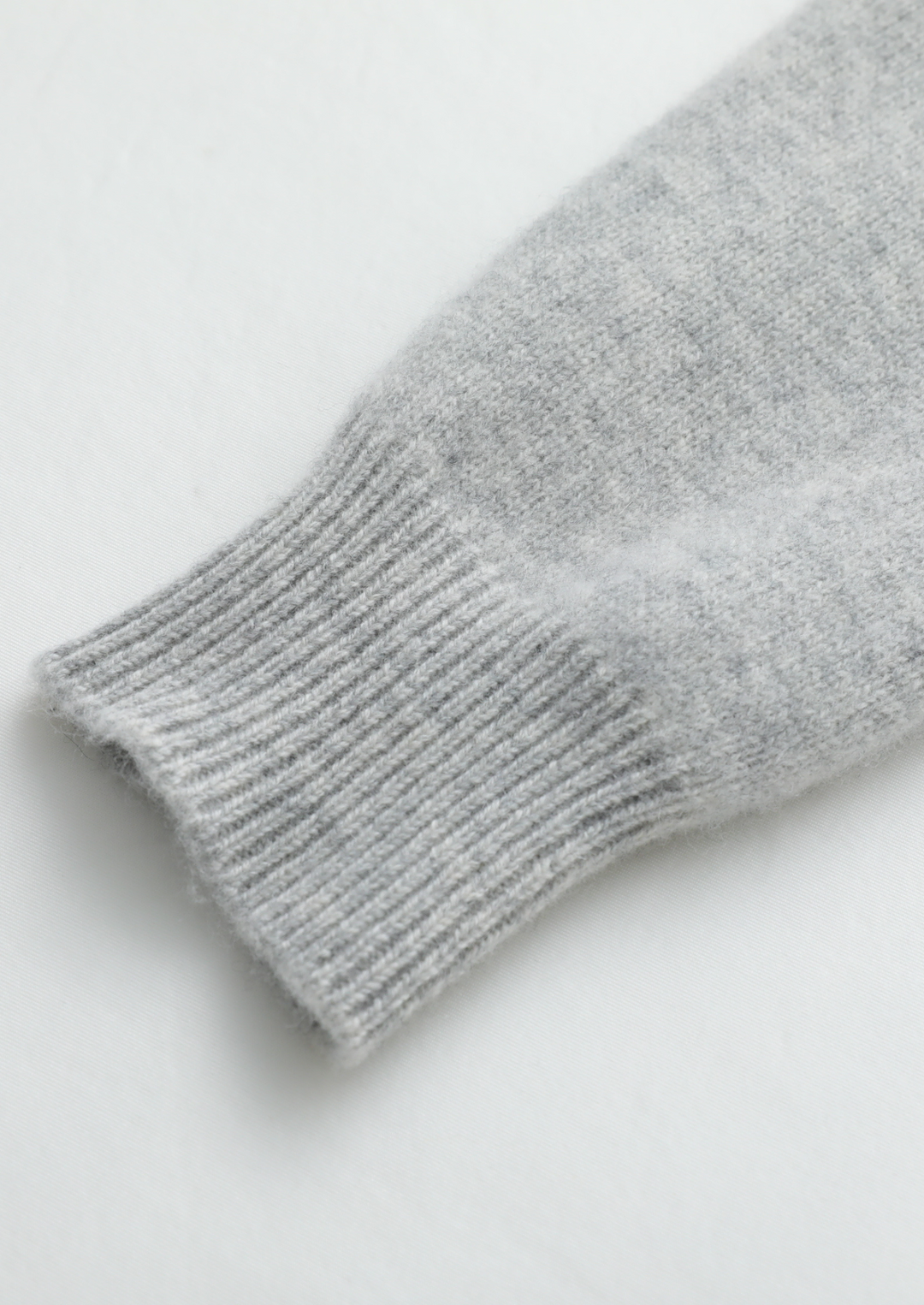 Pure Extra-Fine Merino Wool Light Gray Luzzo Set