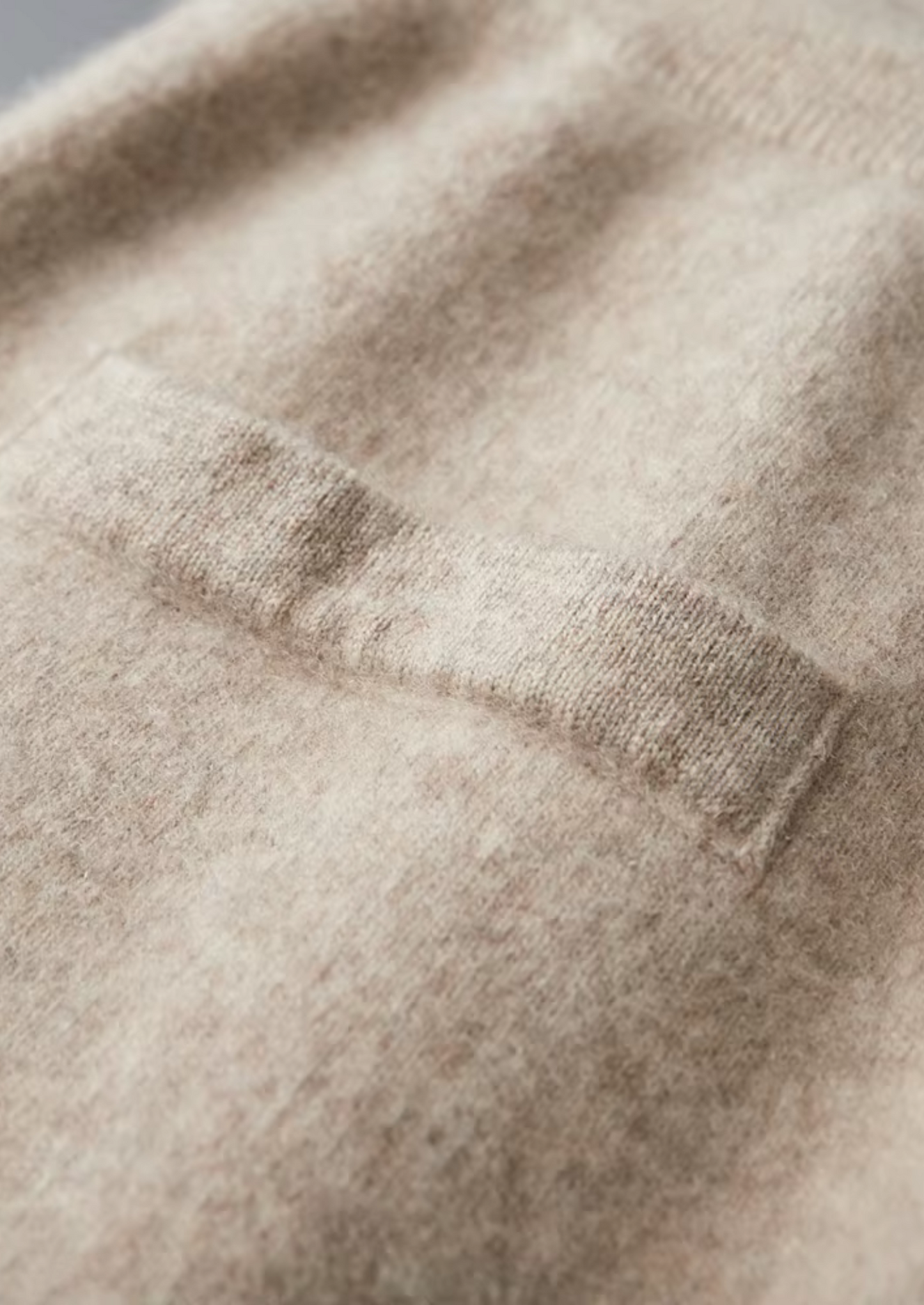 Pure Extra-Fine Merino Wool Sand Luzzo Set