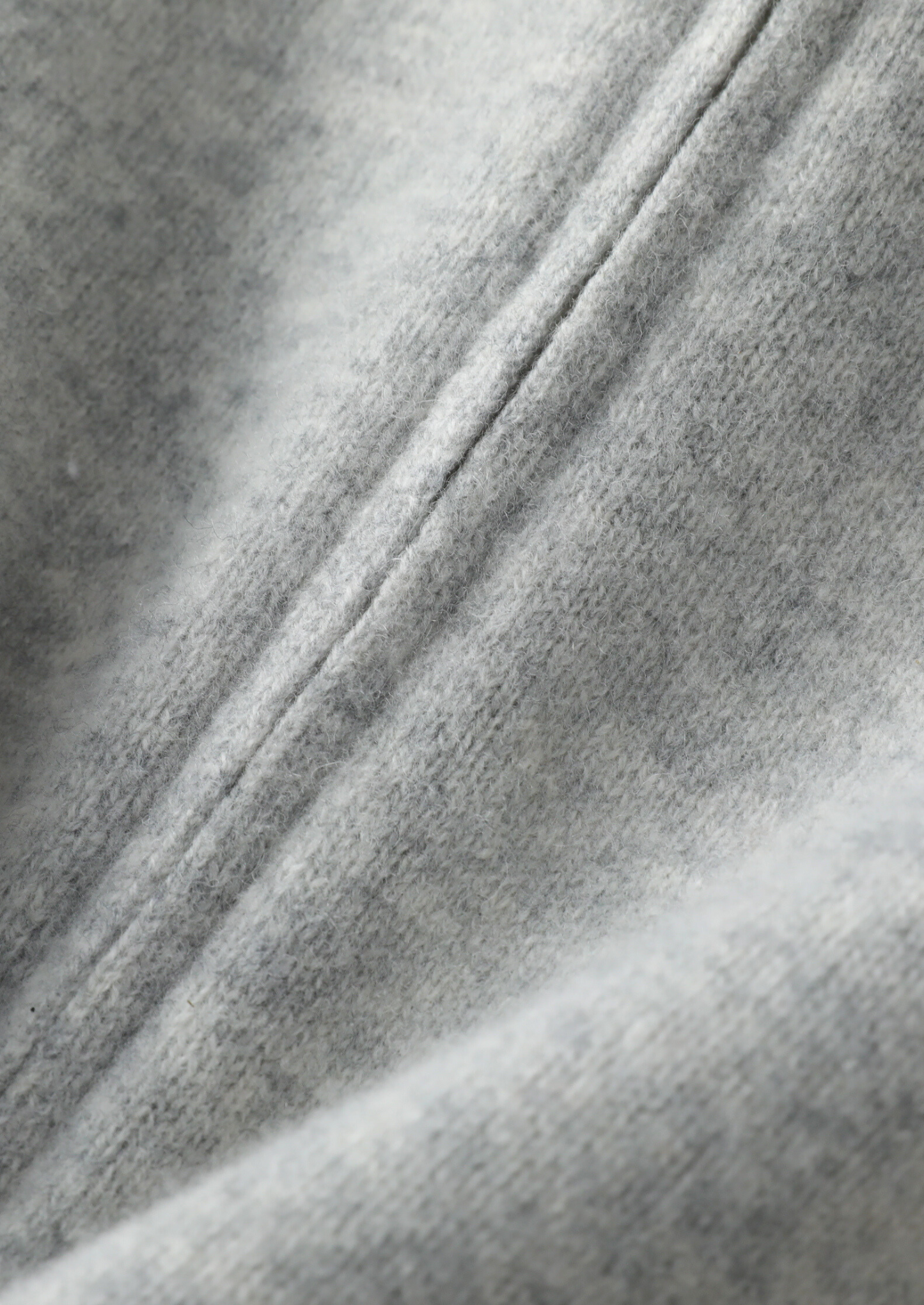 Pure Extra-Fine Merino Wool Light Gray Luzzo Set