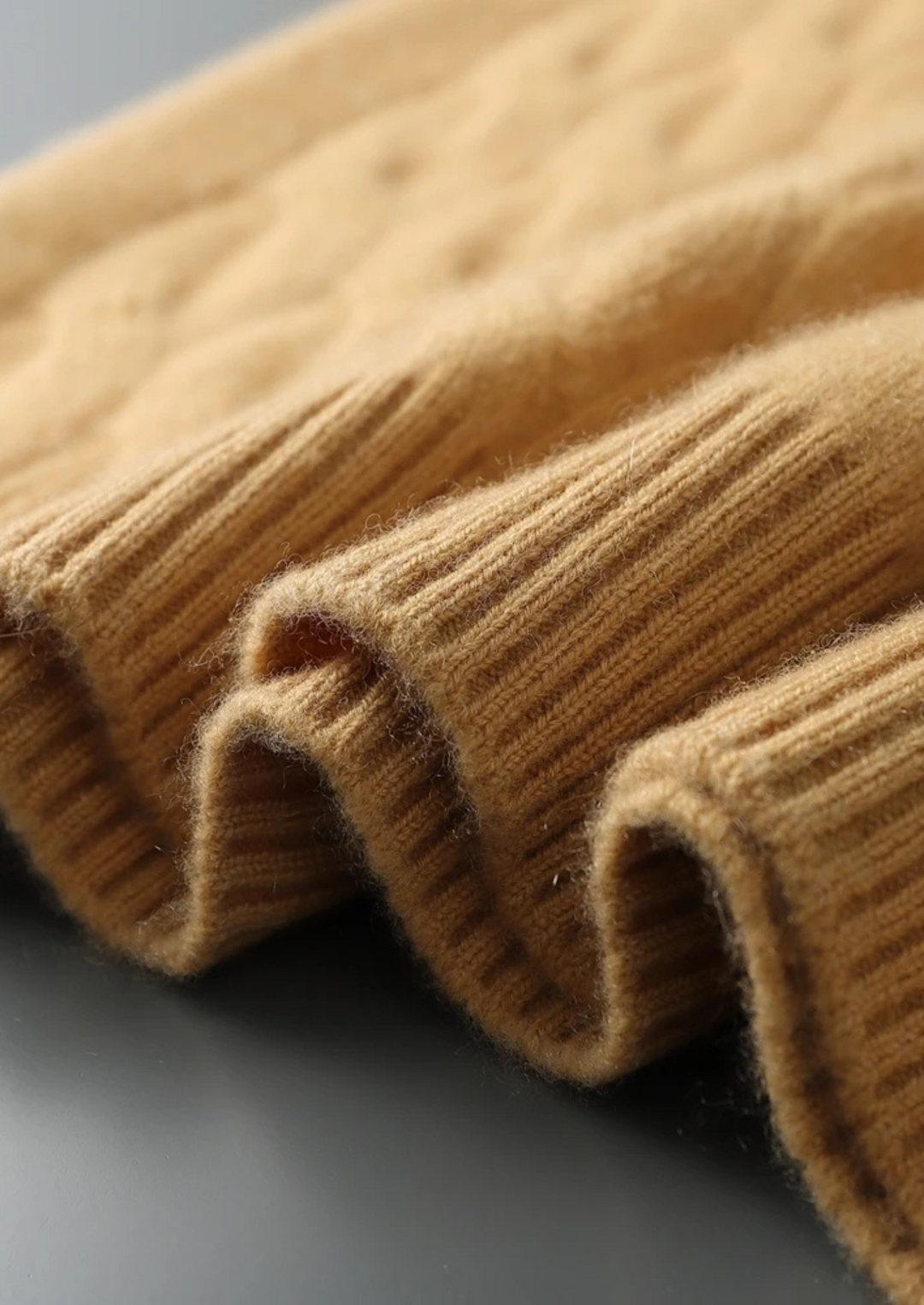 Premium Cashmere Cable Crewneck