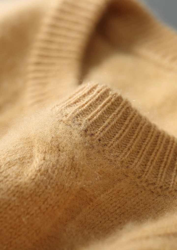 Premium Cashmere Cable Crewneck