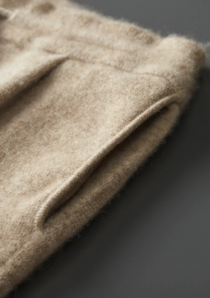 Premium Cashmere Sand Denis Leisure Set