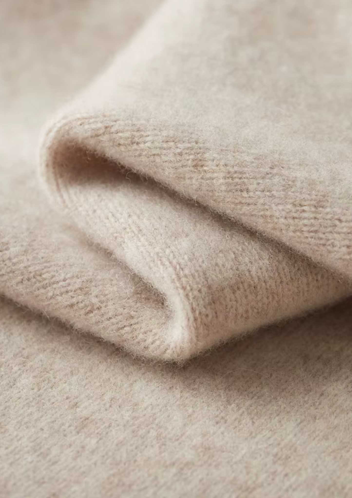 Pure Extra-Fine Merino Wool Button Hoodie
