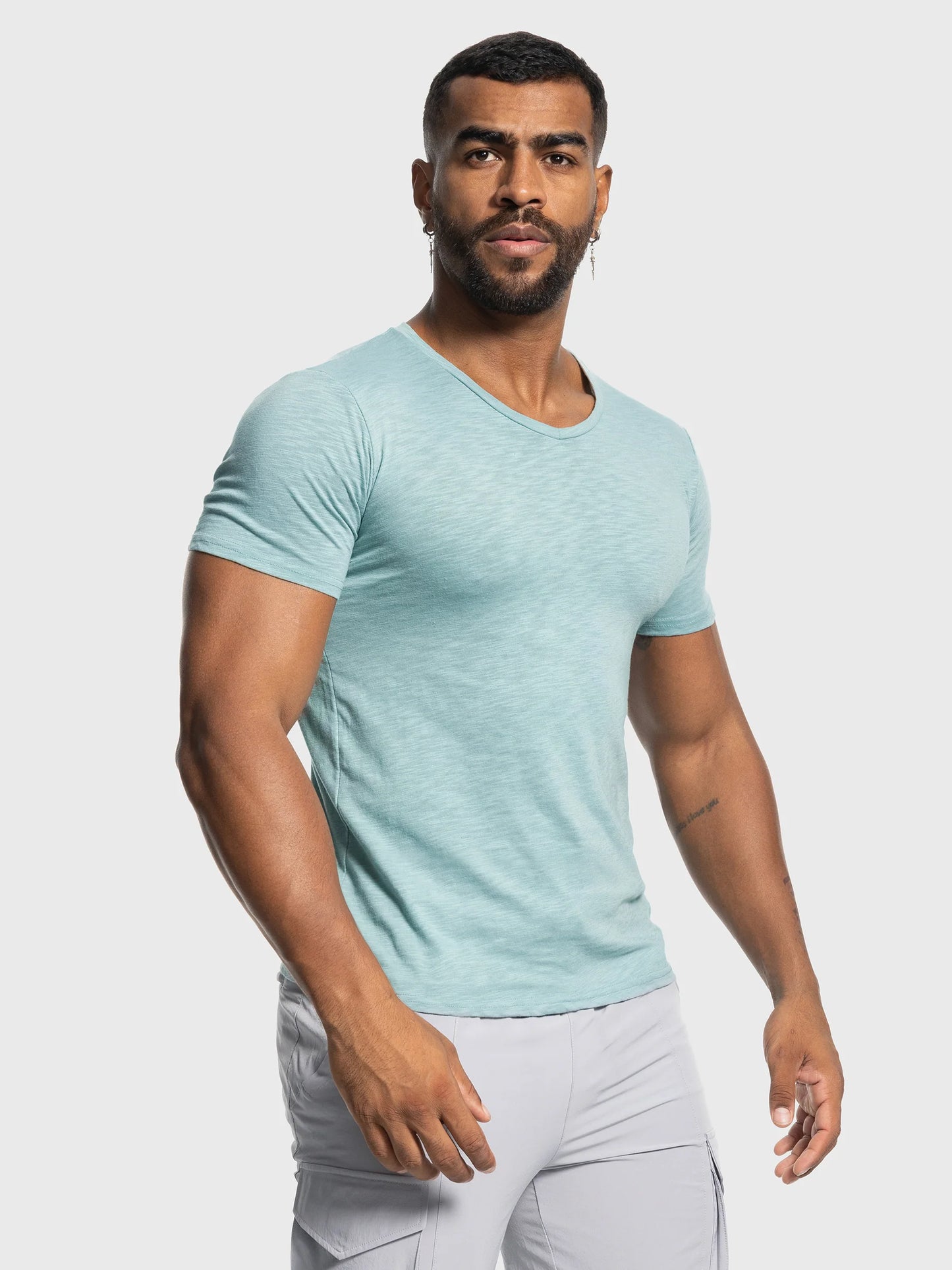 Slub V-neck T-shirt