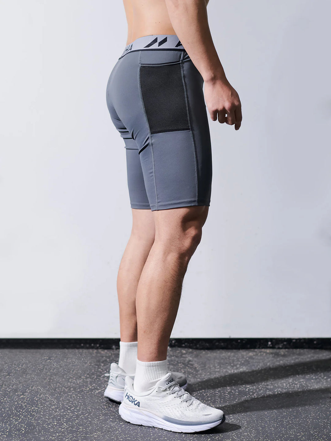 Compression 9" Short With Pockets - DUVAL