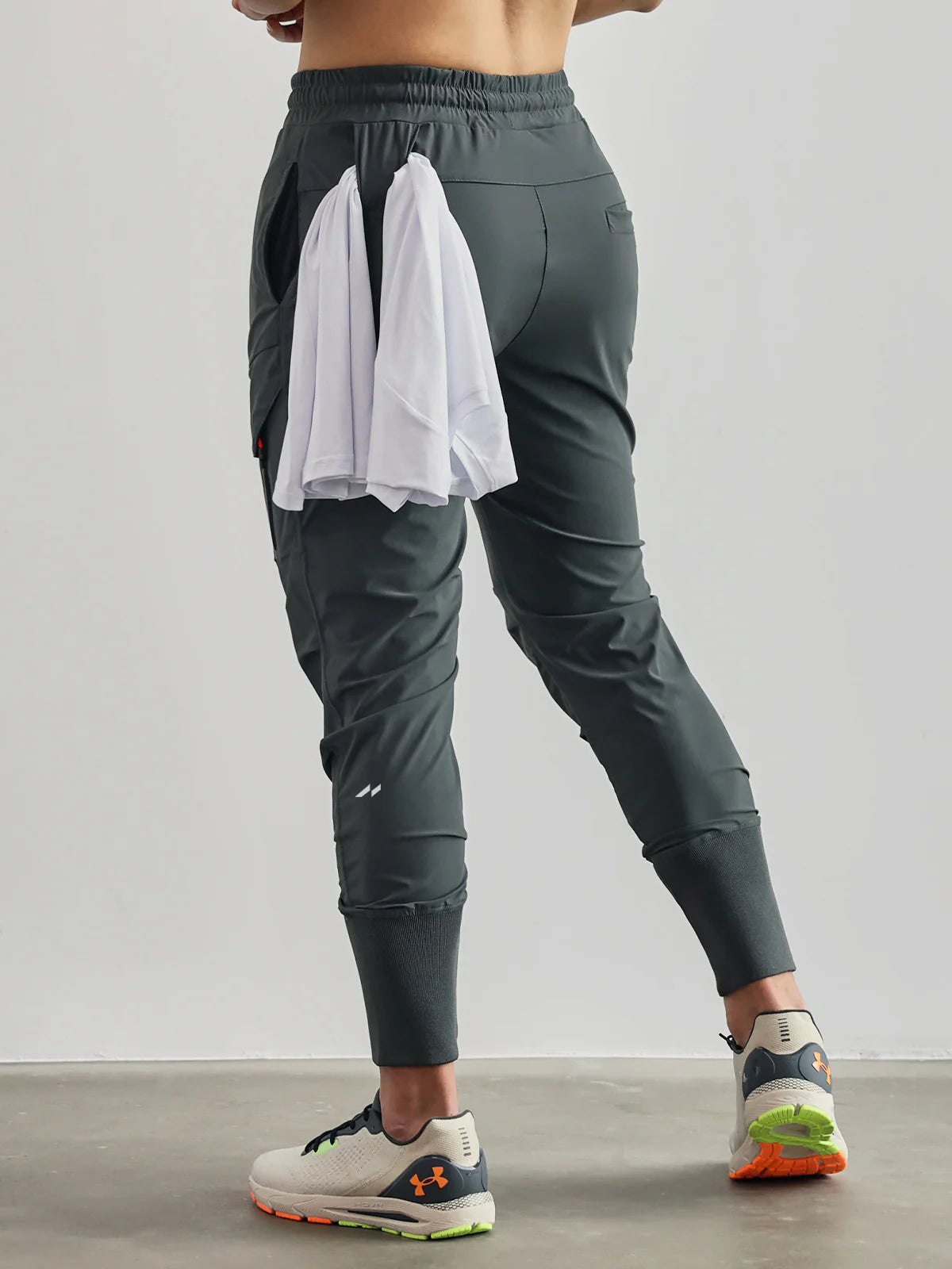 Stay Cool High Rib Cargo Jogger Athletic Pants