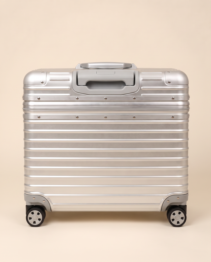 The Cap Ferrat 48 aluminum pilot case in silver, back view