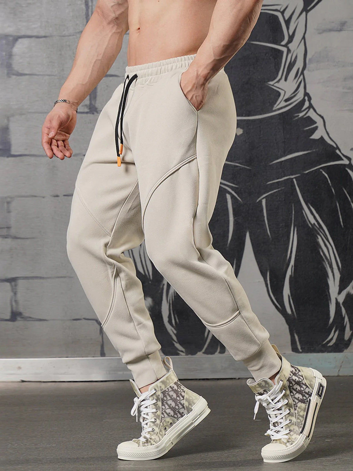 Motion Sweatpants Loose Fit Tapered Jogger