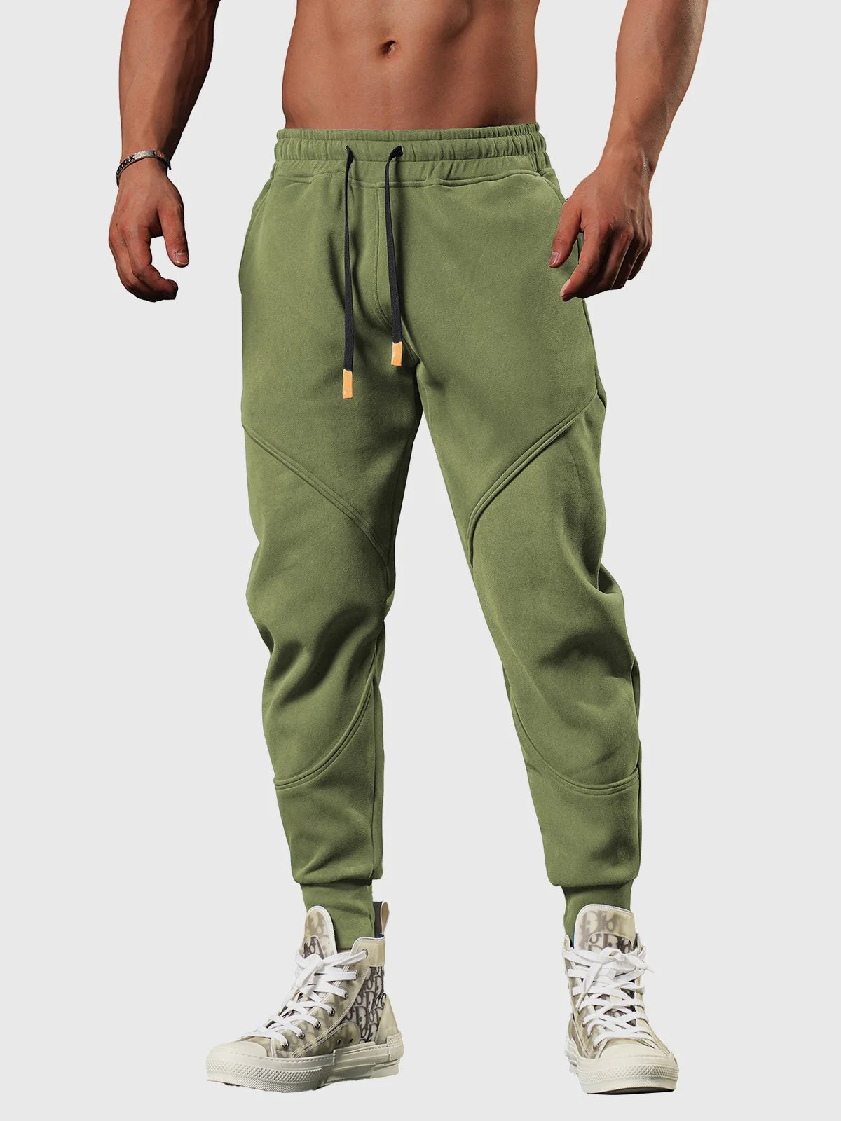 Motion Sweatpant Loose fit Tapered Jogger All Season Essential