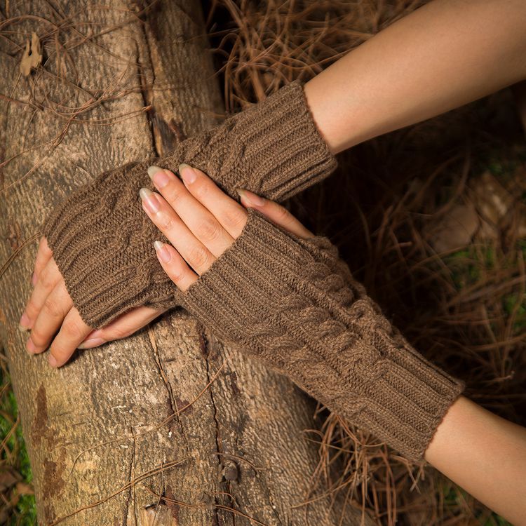 Vintage Thickened Wool Jacquard Gloves