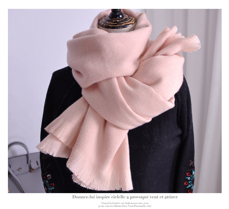 Bufanda de mujer de cachemira de color liso con borlas gruesas