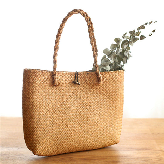 Literary and casual shoulder woven bag