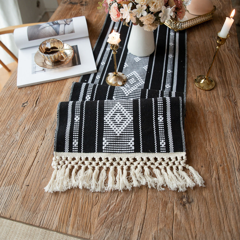 Hand-fringed table cloth with striped cotton and linen