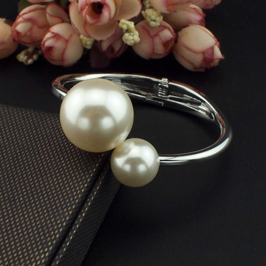 Bracelet de perles asymétrique