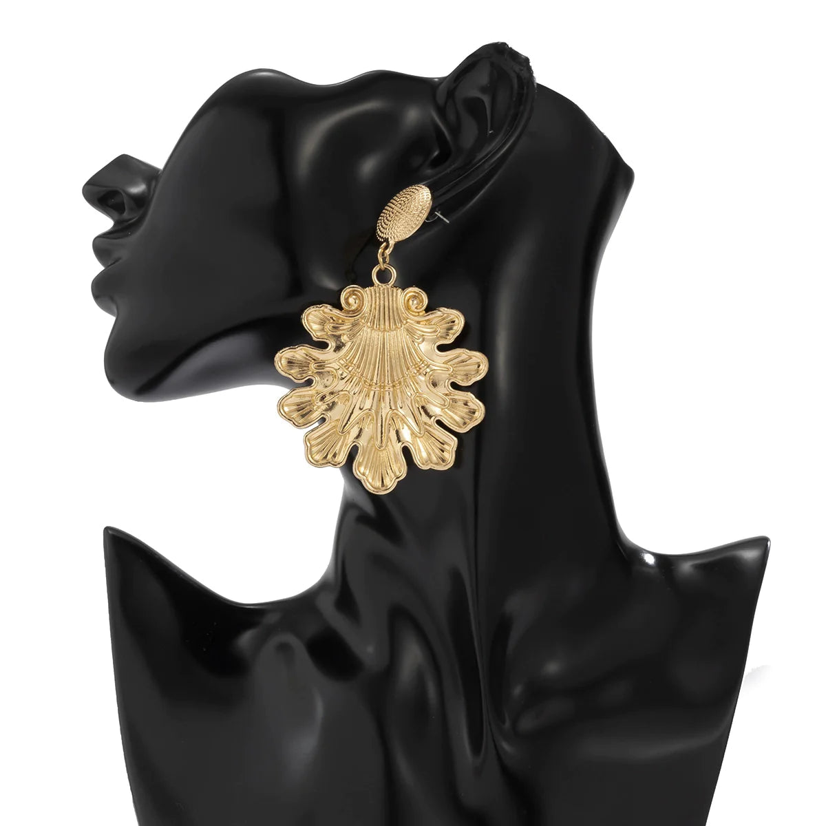 Fashion personality goldfish earrings
