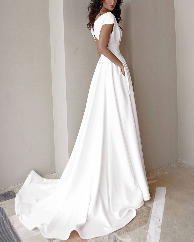 V-neck white mopping dress