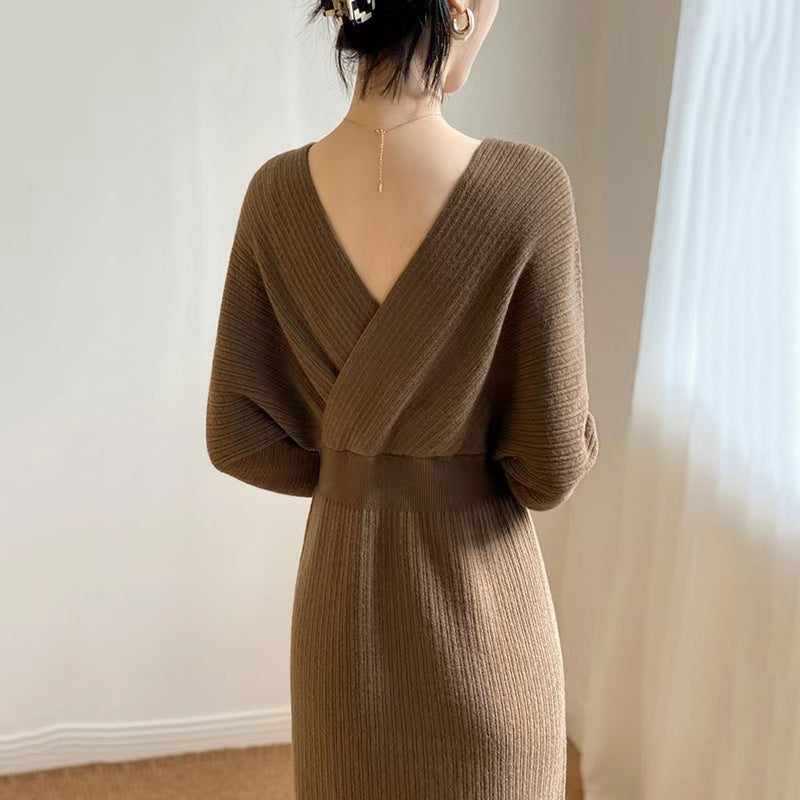 Design sense V-neck bag hip knitted dress